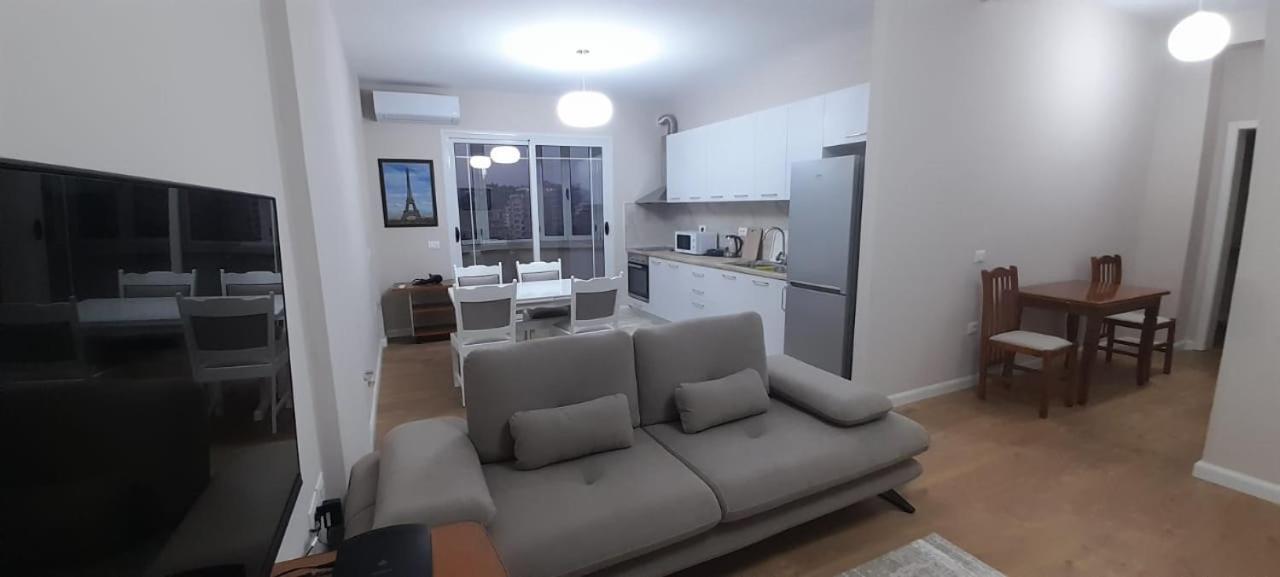 Odri Apartment Vlorë Exteriör bild