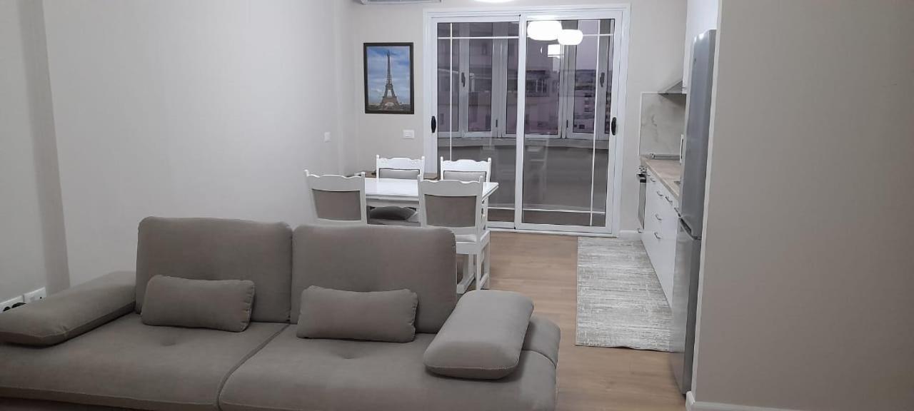 Odri Apartment Vlorë Exteriör bild