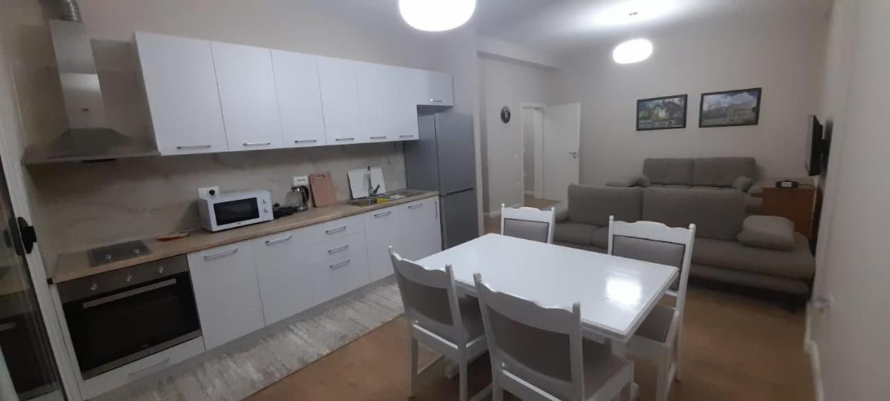 Odri Apartment Vlorë Exteriör bild